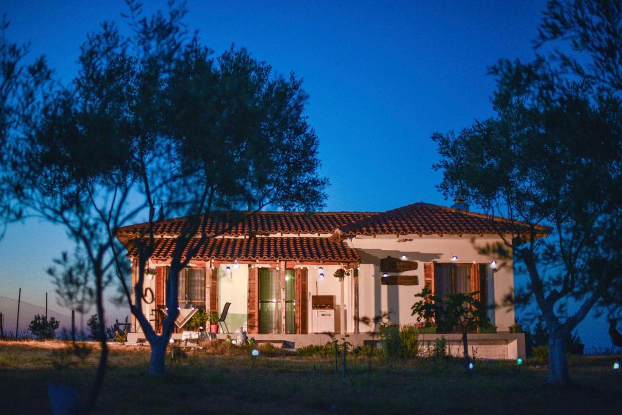 Vast Emerald, The Only House In Kavourotrypes Sarti Exterior photo
